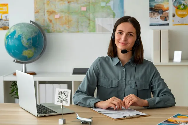 How Much Do Travel Agents Make Per Booking?